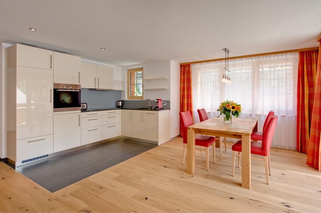 Jaegerhof Serviced Apartements Zermatt Oda fotoğraf